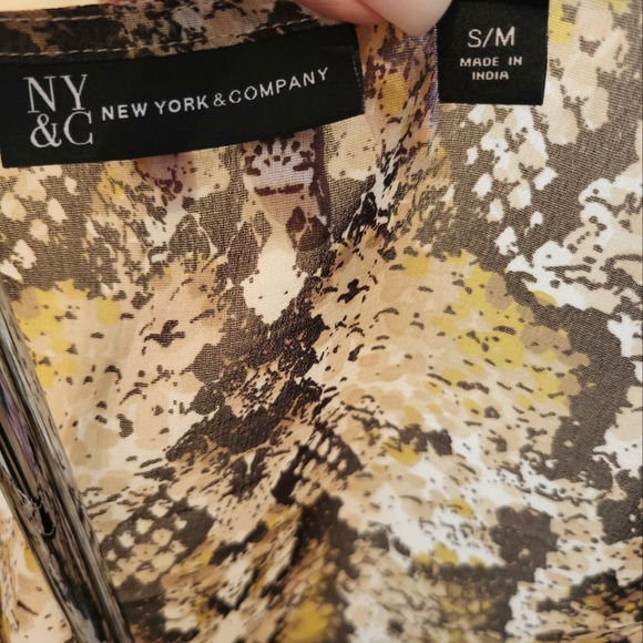 Ladies sheer assymetrical tunic- - Picture 3 of 5